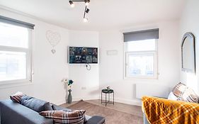 The Heart Of Huddersfield Hideaway